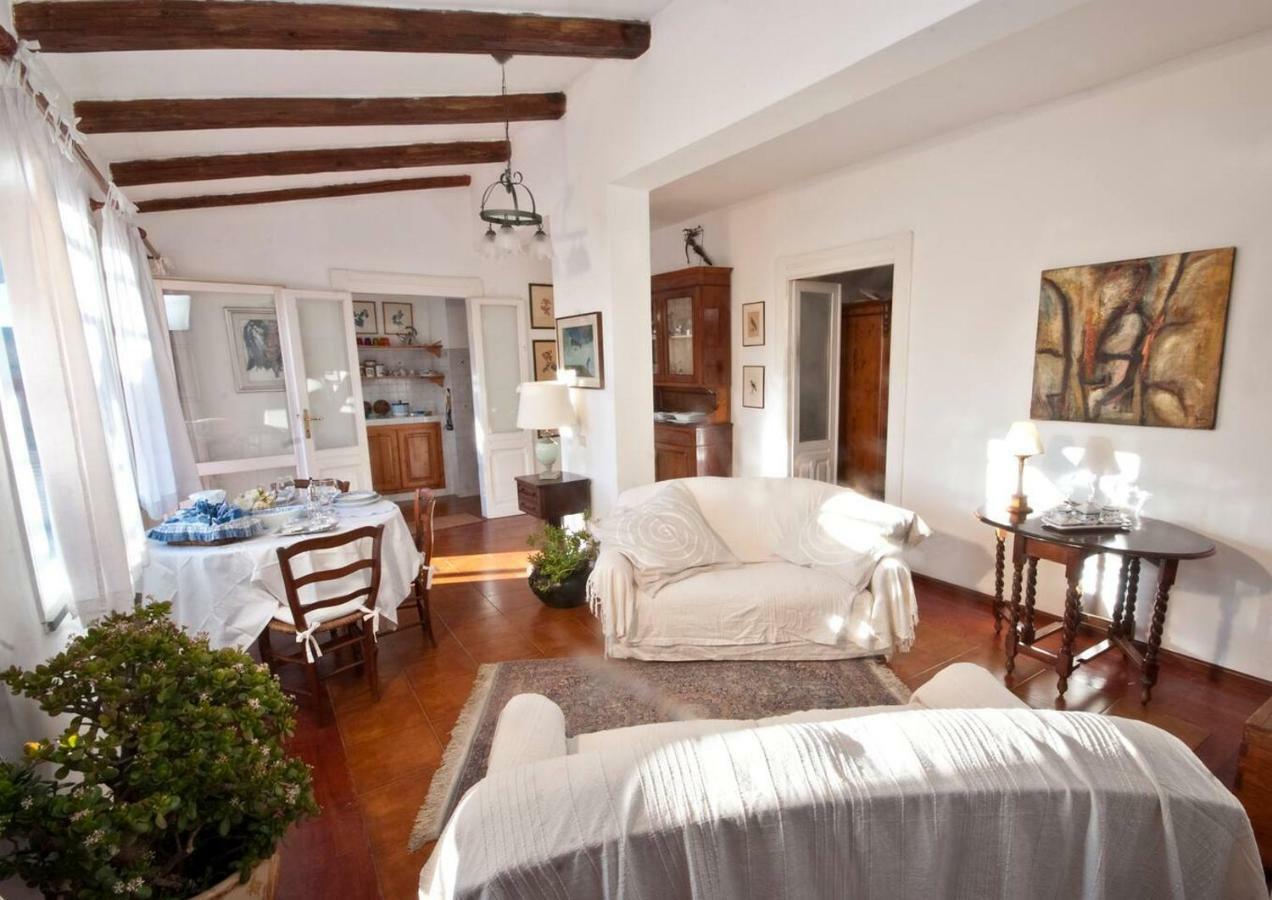 Attico In Centro Con Vista Della Torre - Cozy Penthouse Facing To The Tower Oristano Exterior foto